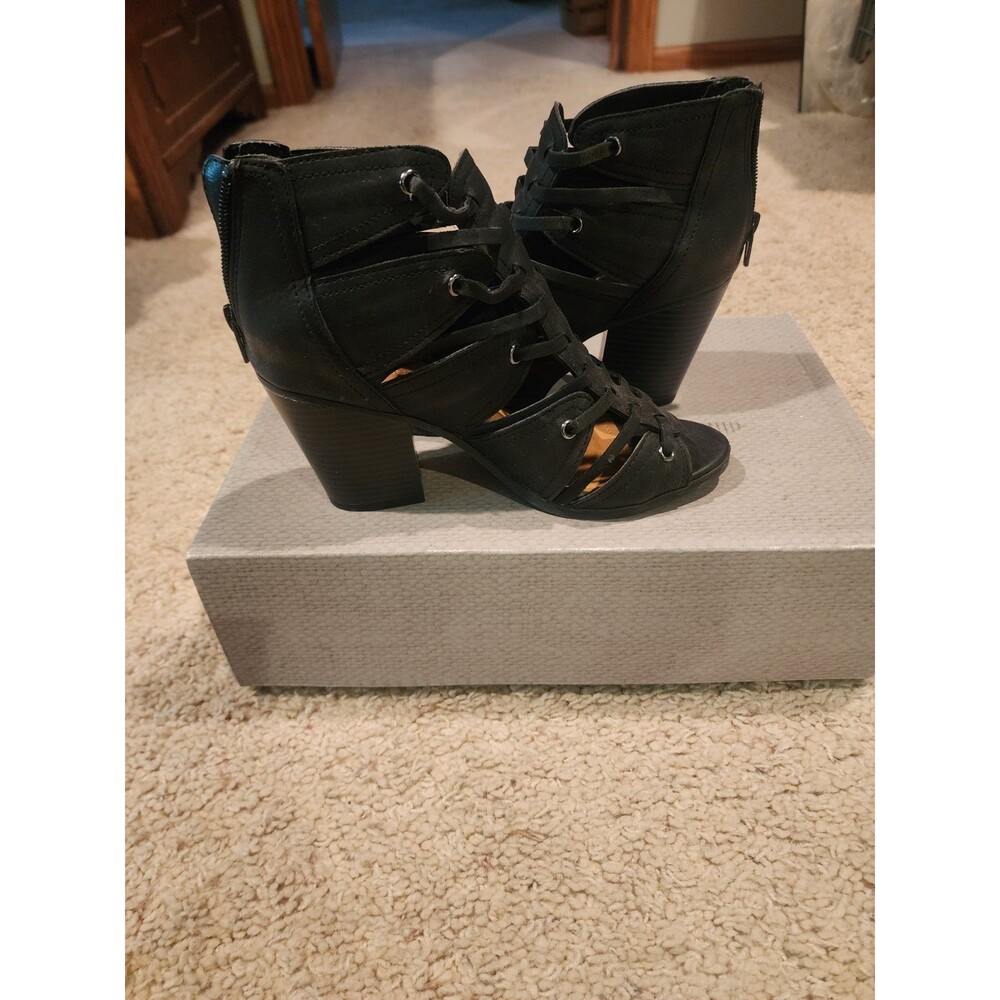 Maurices Carmen Black Cage Lace Up Block Heel Sandals Peep Toe Booties SZ 8 NIB